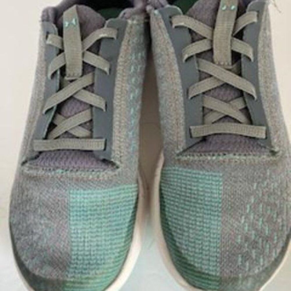 Under Armour BGS Lightening 2 Sneakers Athletic Sz 3 Youth  Unisex Teal Gray